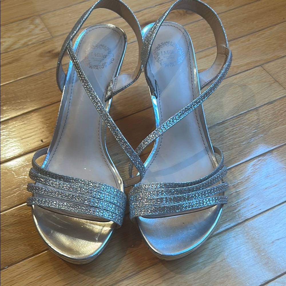 Elegant Silver Strappy Sandals